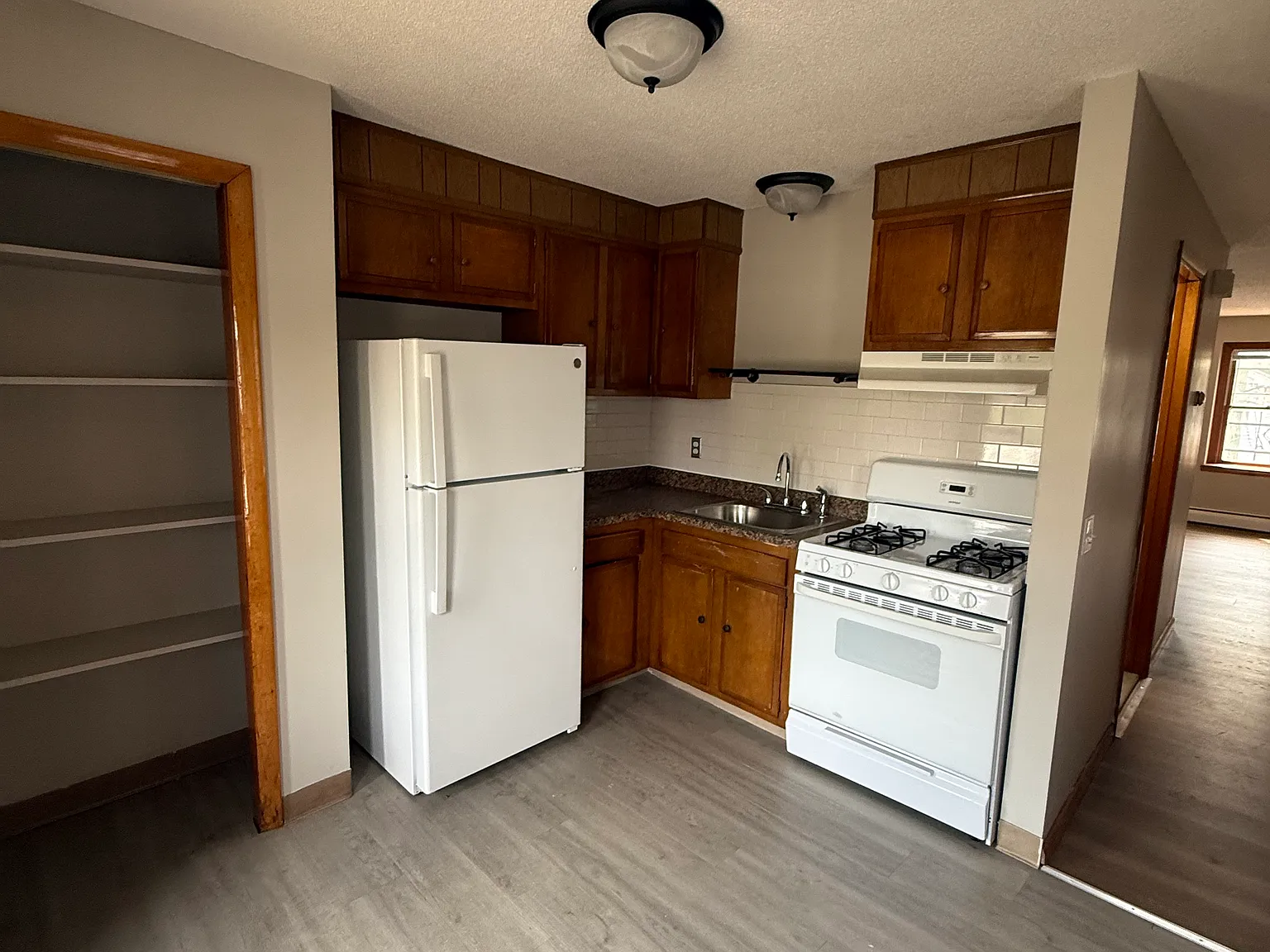 17 Brown St — Photo 4