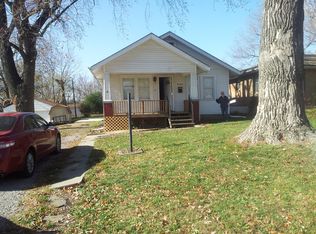 2328 S Claremont Ave, Independence, MO 64052