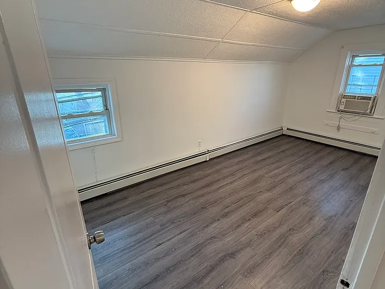 324 Admiral St #2 — Photo 6