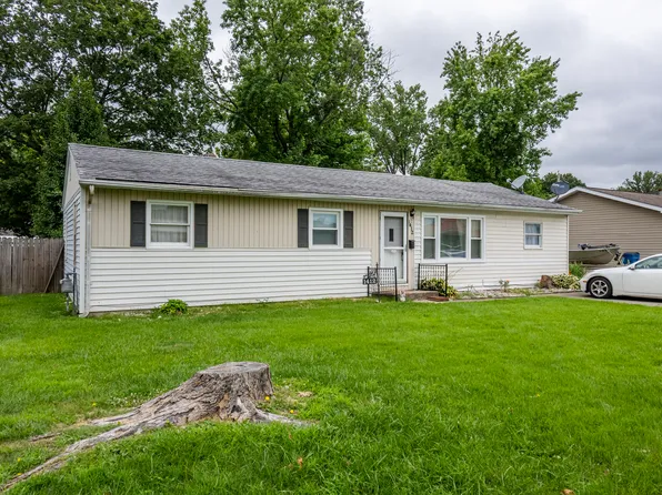 1412 Holly St, Centralia, IL 62801