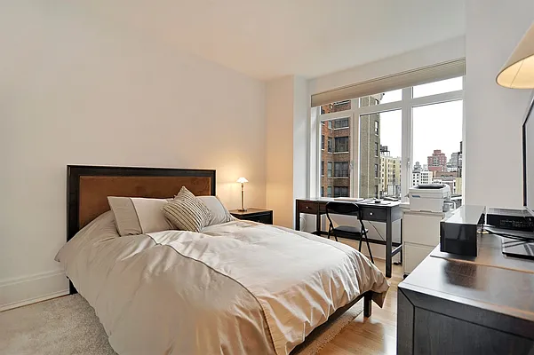 Sold by Corcoran | media 3