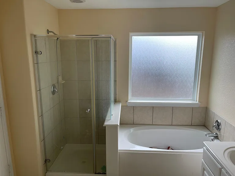 2810 Hazelwood Dr — Photo 24