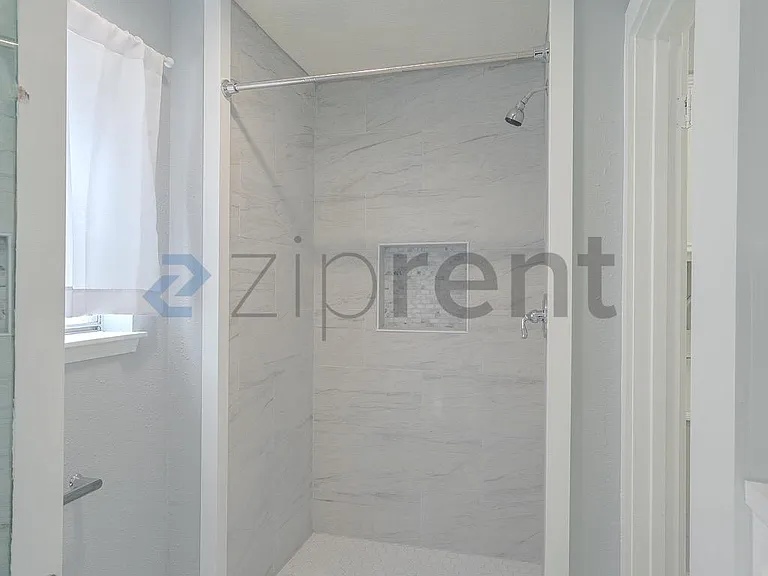 16402 Mill Point Dr — Photo 20