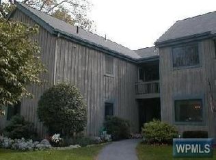 100 Sterling St, Beacon, NY 12508