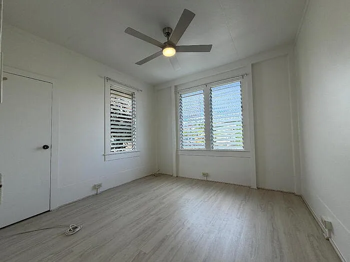 3239 Harding Ave #3239 — Photo 4