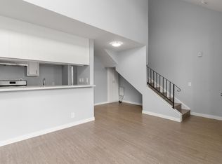 533 E 11th Street, Long Beach, CA 90813