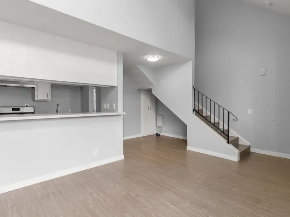 533 E 11th Street, 533 E 11th St APT 12, Long Beach, CA 90813