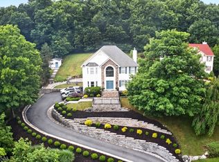 8 S Deer Hill Run, Sparta, NJ 07871