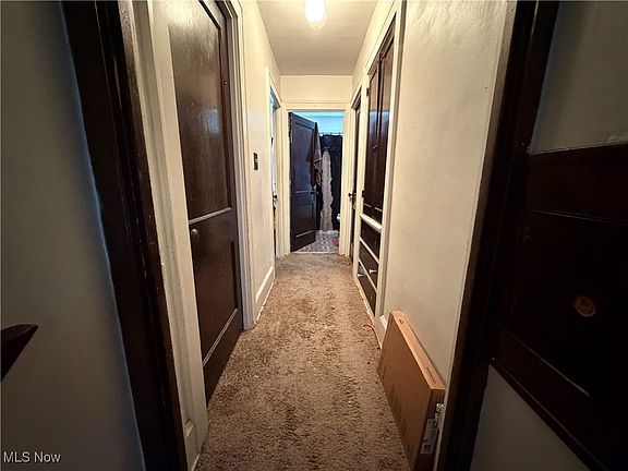 5th image of 883 Caledonia Ave