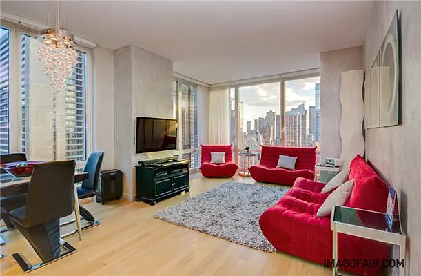 Sold by (Legacy) Elegran | media 6