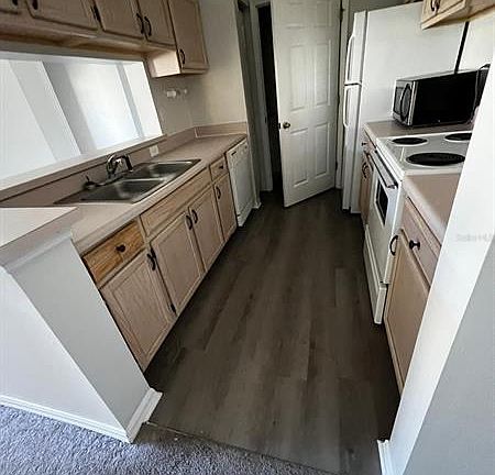 2nd image of 5612 Pinnacle Heights Cir APT 303