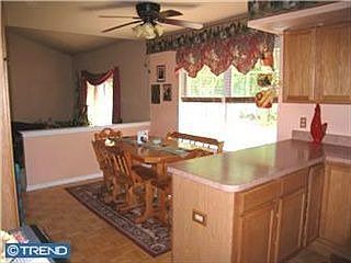 5th image of 72 Kirsten Dr