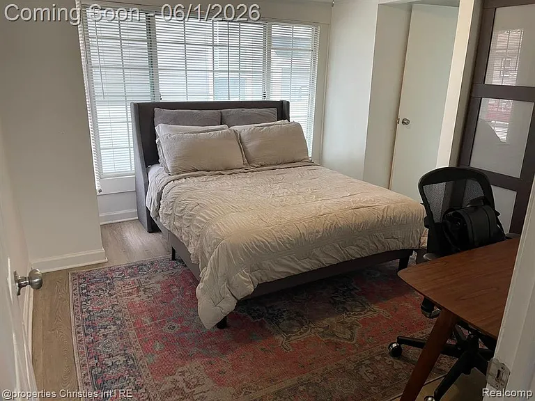 225 Fairgrove Ave — Photo 12