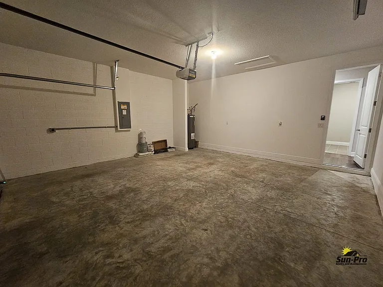 379 Birkdale Dr — Photo 43