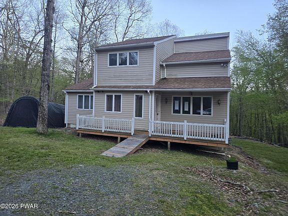 3rd image of 210 Urban Rd