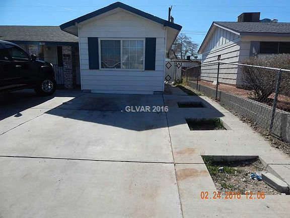 3rd image of 5905 Forrest Hills Ln