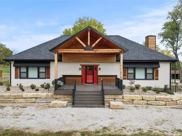 35932 Highway 10, Rayville, MO 64084