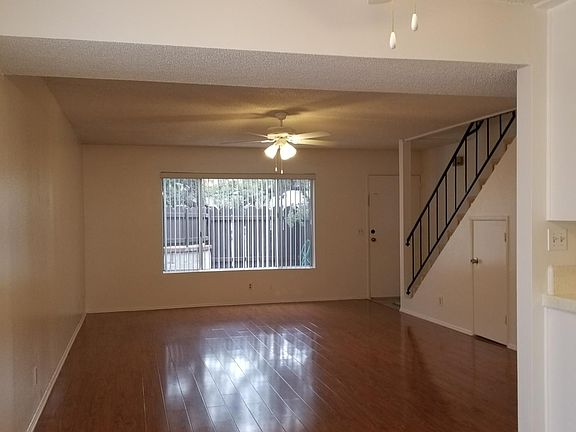2nd image of 2476 Montrose Ave