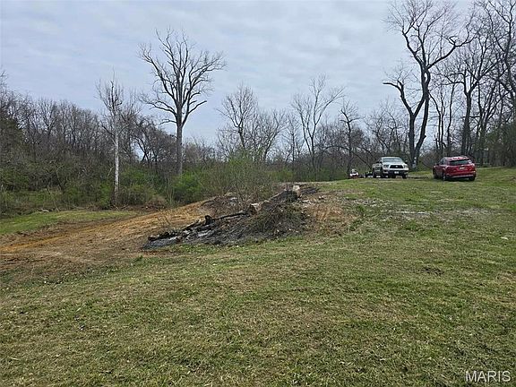 4th image of 3943 Torch Club Rd