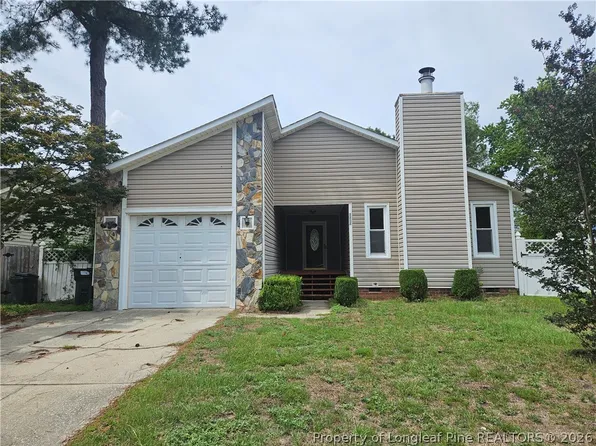 3494 Hastings Dr, Fayetteville, NC 28311