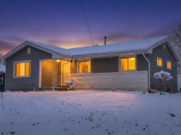 2509 Fairlawn Dr, West Des Moines, IA 50265