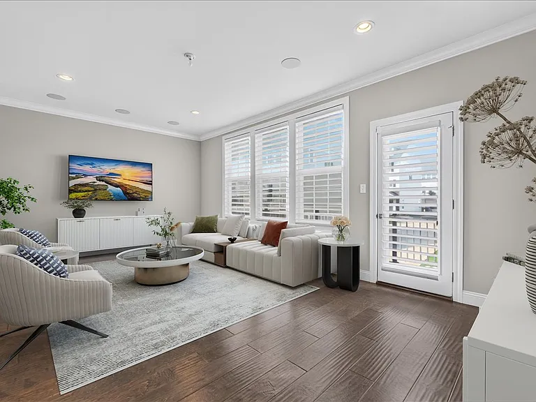 8013 Central Park Dr — Photo 9