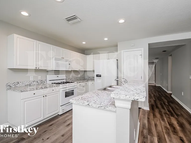 6623 Waterton Dr — Photo 5