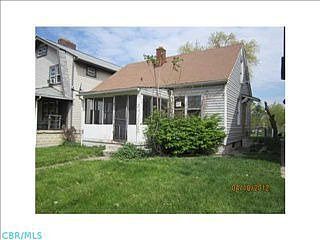 1st image of 1160 E 17th Ave