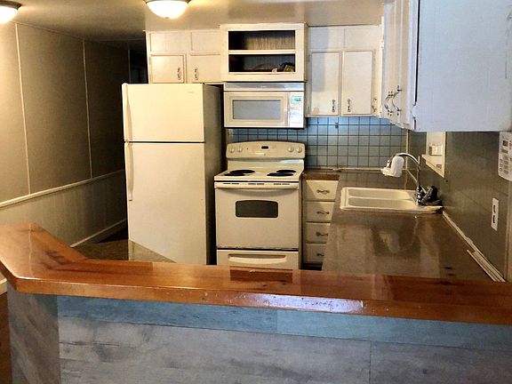 4th image of 37125 Charlotte Ave