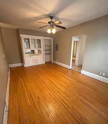 4th image of 2609 Hennepin Ave S #4f3419467