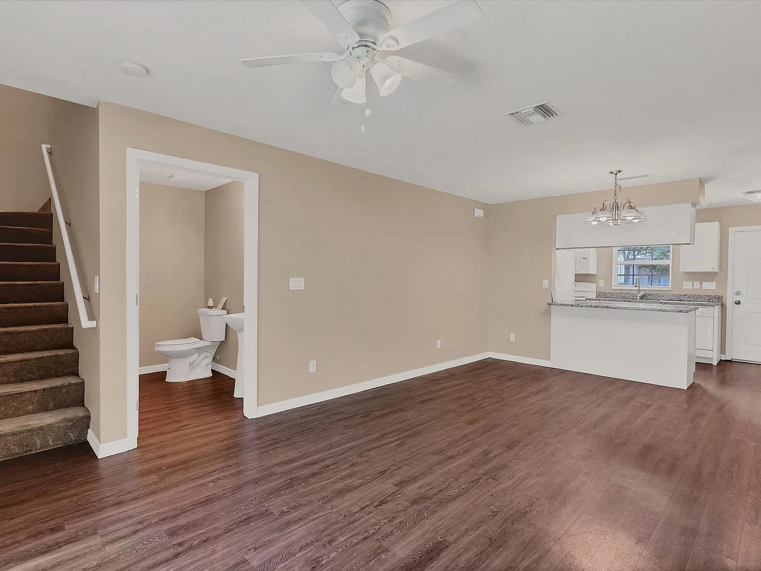5257 Leeds Rd — Photo 2