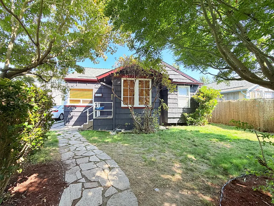 8816 10th Ave SW