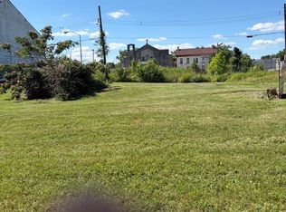 321 W 3rd St, Chester, PA 19013
