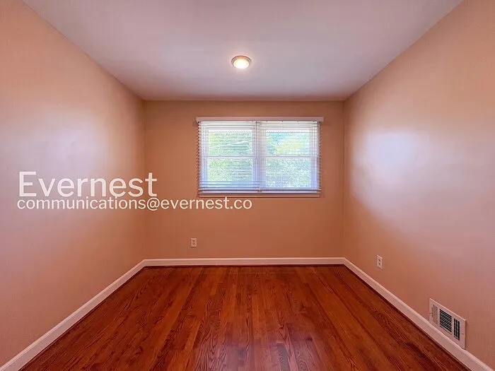 7110 Cindy Ln — Photo 16