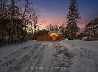 8717 Beachwood Rd, Wasaga Beach, ON L9Z 2G5