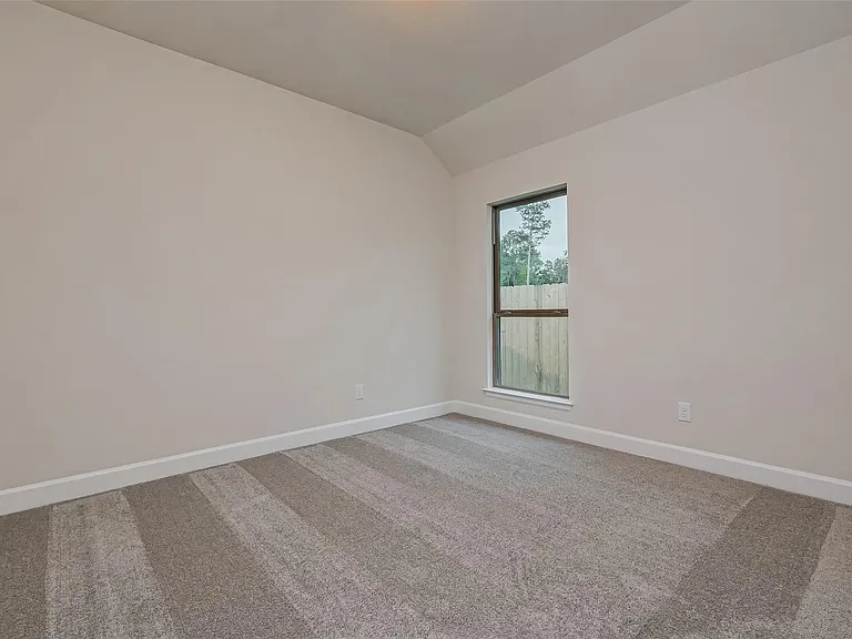308 Mullins Ct — Photo 23