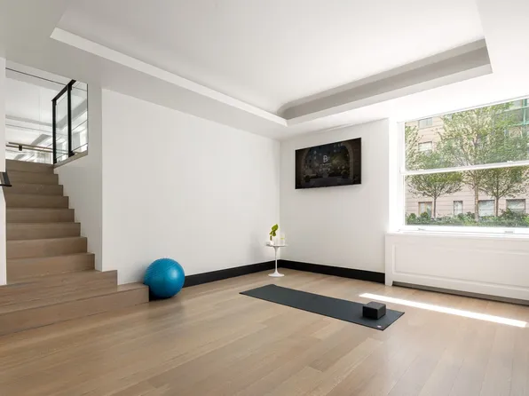 225 West 86th Street image 9 of 18