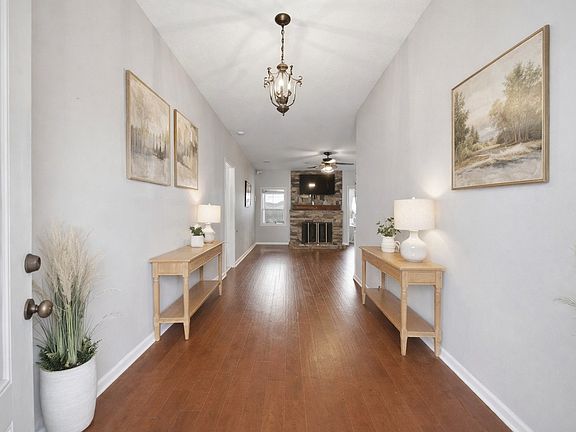 4th image of 4865 Devers Rd