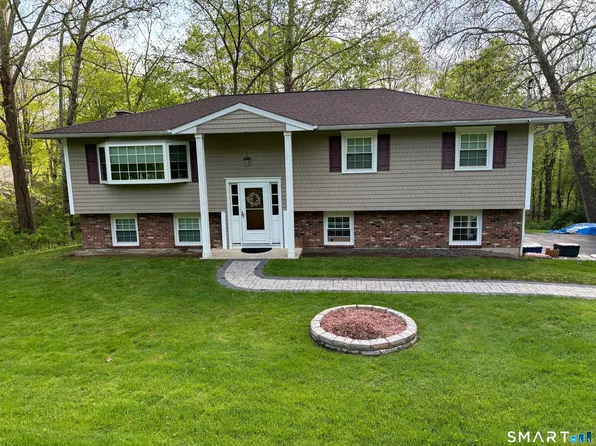 22 Prospect Drive, Brookfield, CT 06804