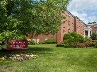 421 E Lancaster Ave #C12, Wayne, PA 19087