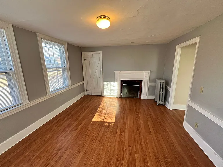 33 South Main Street — Photo 21
