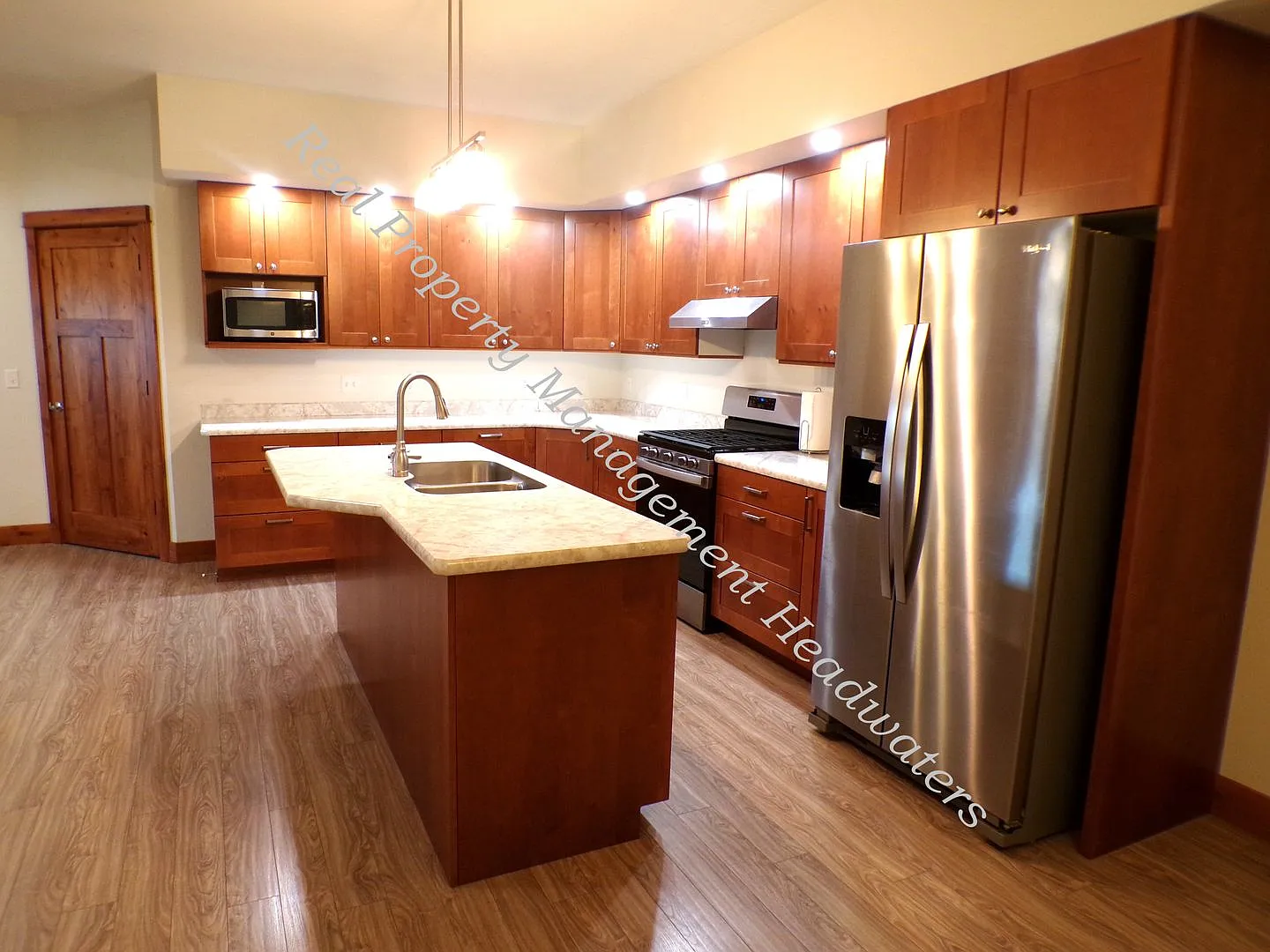 2 Bedroom 2 Bath House for Rent — Photo 4