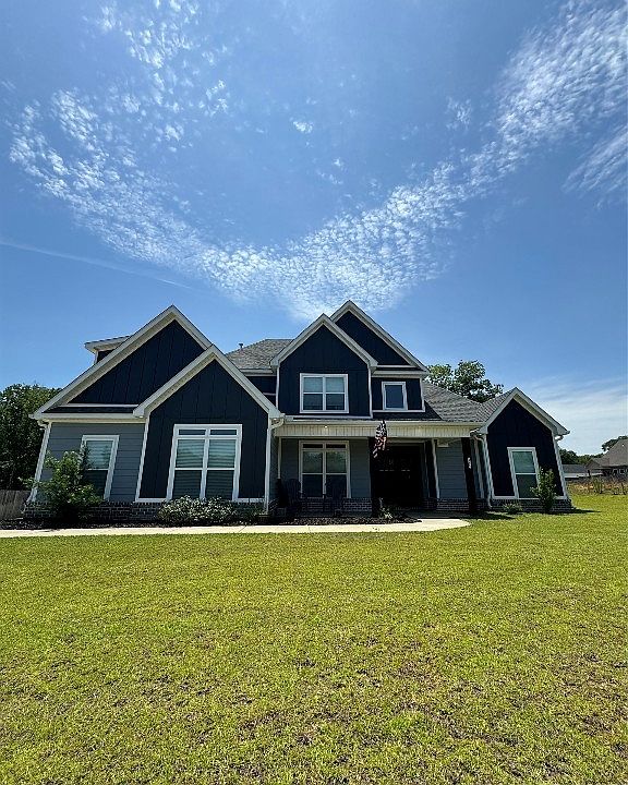 1st image of 104 Hand Ln