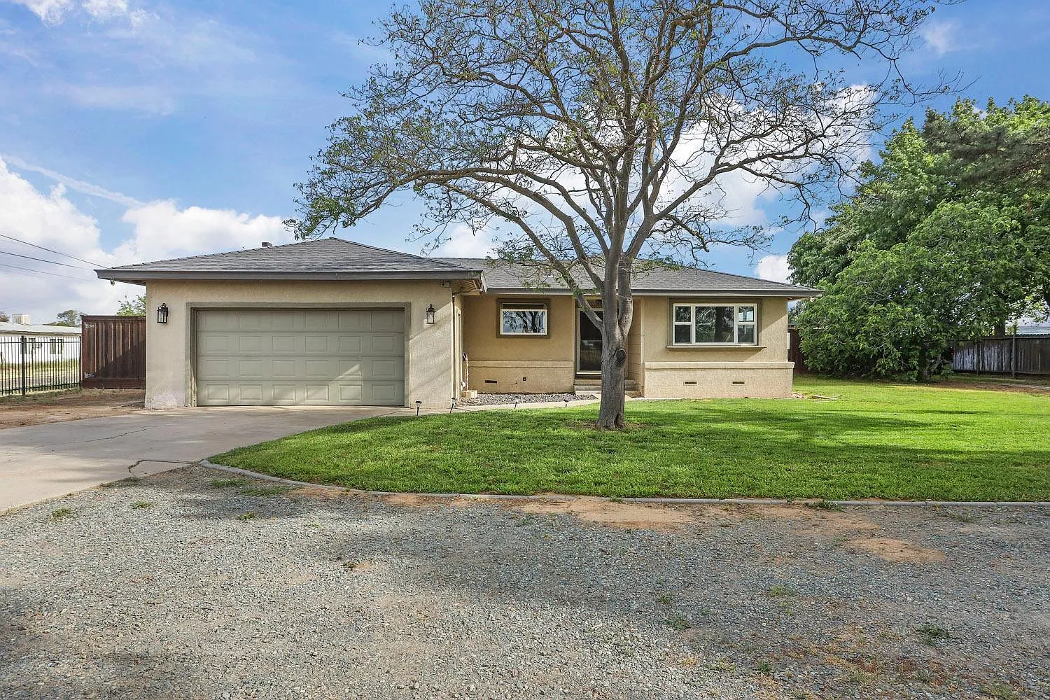 10789 Simmerhorn Rd photo 1