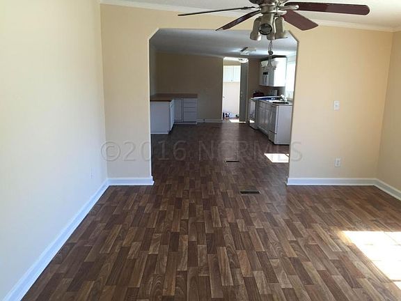 3rd image of 33 & 34 Pine Forest Road