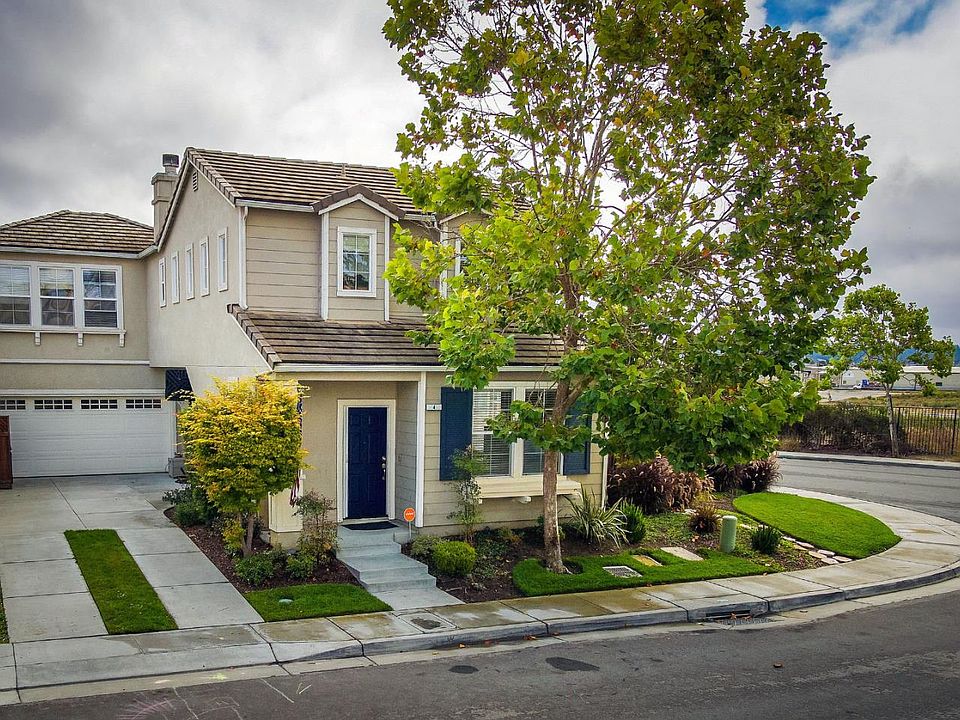 1st image of 4 Vista Verde Cir