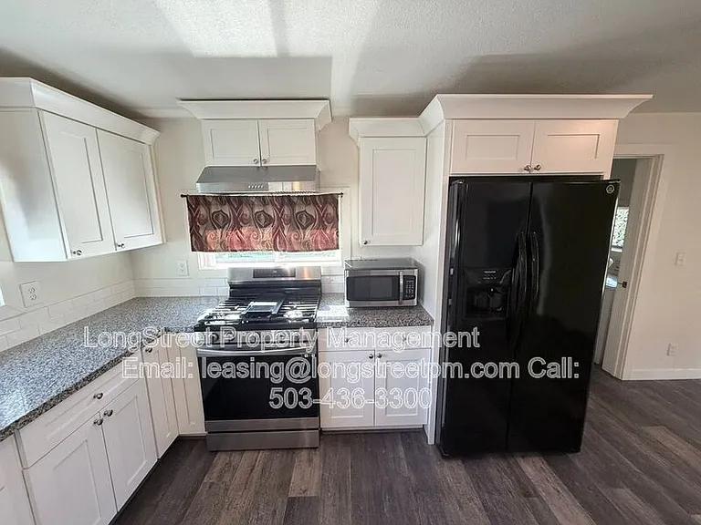 758 Browning Ave S #A — Photo 8