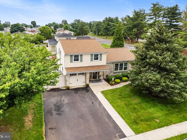 3201 Fairway Rd, Bensalem, PA 19020