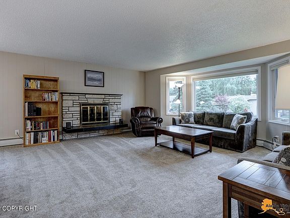 4th image of 3425 Wesleyan Dr