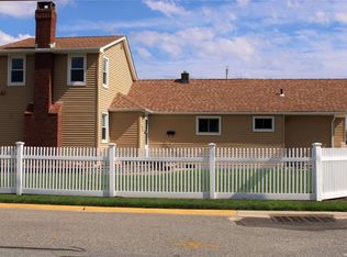 808 Atlantic St, Lindenhurst, NY 11757